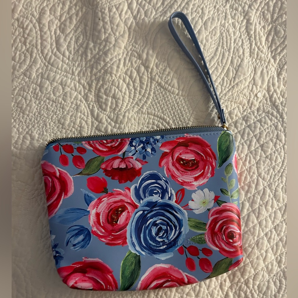 2/$12- bundle Storehouse Flats Floral wristlet bag